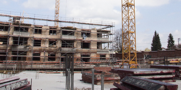 Εργοτάξιο με υλικά Domos